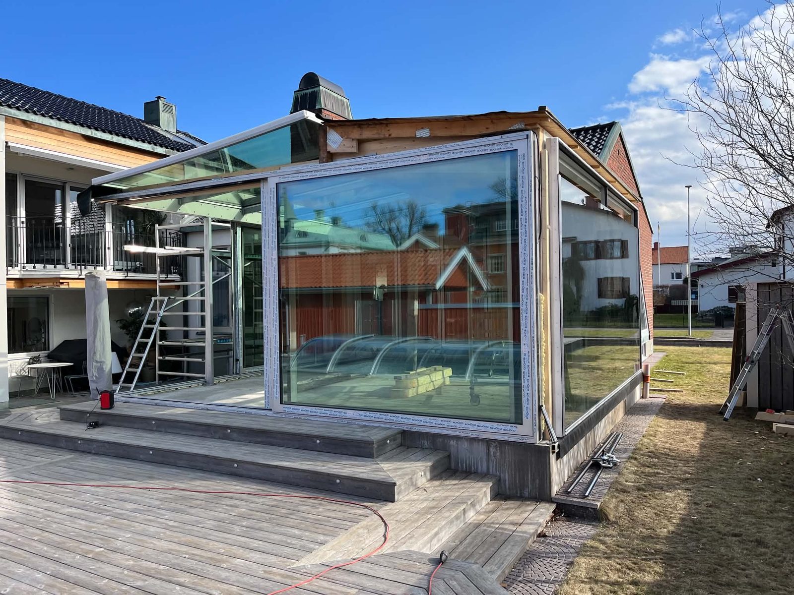 Färdigt glasrum med glastak i Lidköping